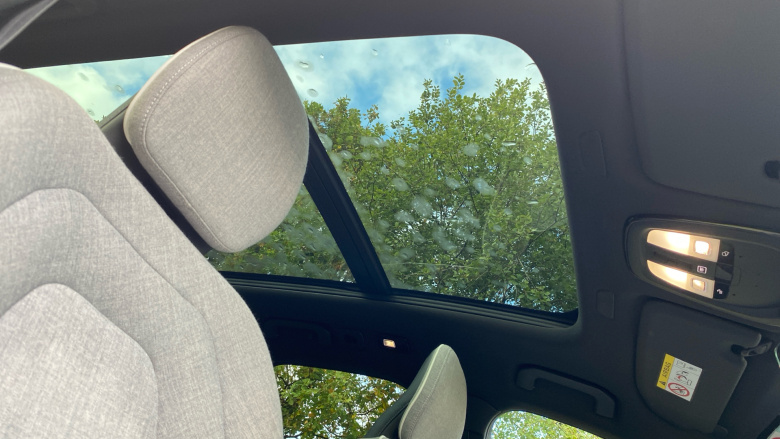 Volvo XC60 2.0 T8 [455] RC PHEV Ultimate Dark 5dr AWD Gtron Estate